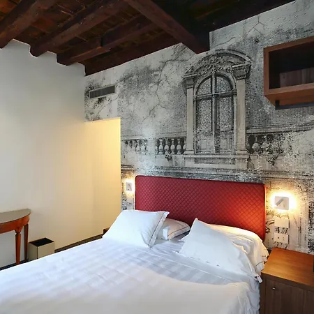 Ai Due Fanali Hotel