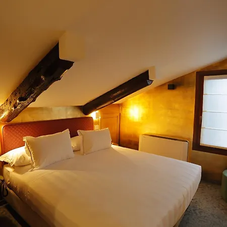 Ai Due Fanali (adults Only)