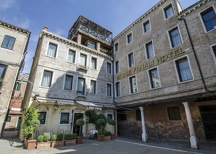 Ai Due Fanali (adults Only) 3*