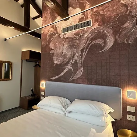 Ai Due Fanali Adults Only Отель 3*