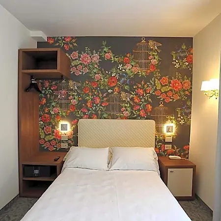 Отель Ai Due Fanali (adults Only) 3*