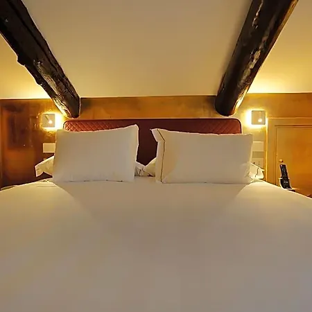 Отель Ai Due Fanali (adults Only)