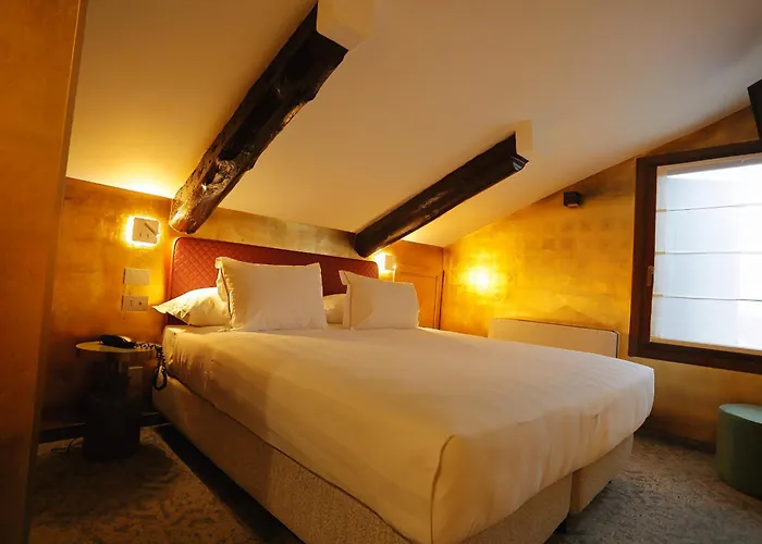 Ai Due Fanali (adults Only) 3*