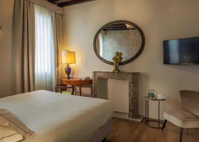 Hotel Ai Due Fanali (adults Only) 3*