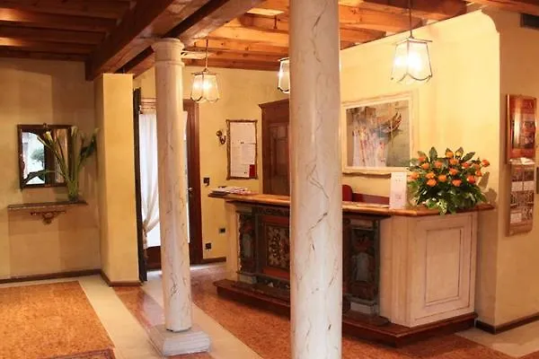 Ai Due Fanali (adults Only) 3*