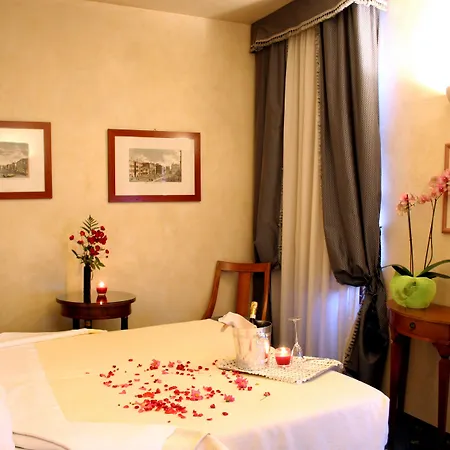 Ai Due Fanali (adults Only) 3*