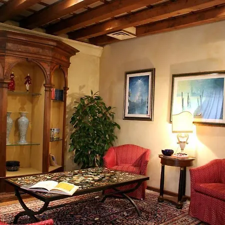 فندق Ai Due Fanali (adults Only) 3*
